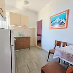 Robinson Merlot Apartman *