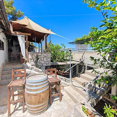 Robinson Merlot * Bogomolje