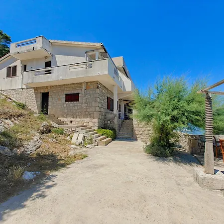 Robinson Merlot Bogomolje