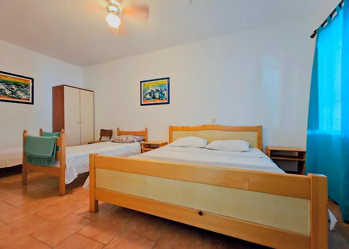 Robinson Merlot Appartement Bogomolje