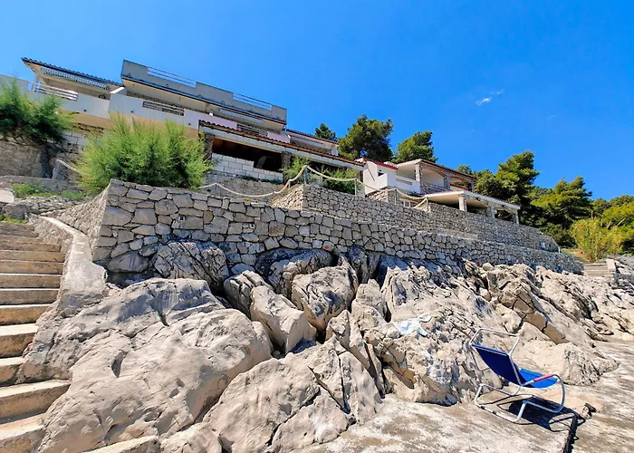 Robinson Merlot Bogomolje