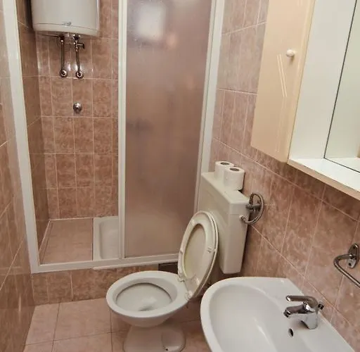 Robinson Merlot Bogomolje