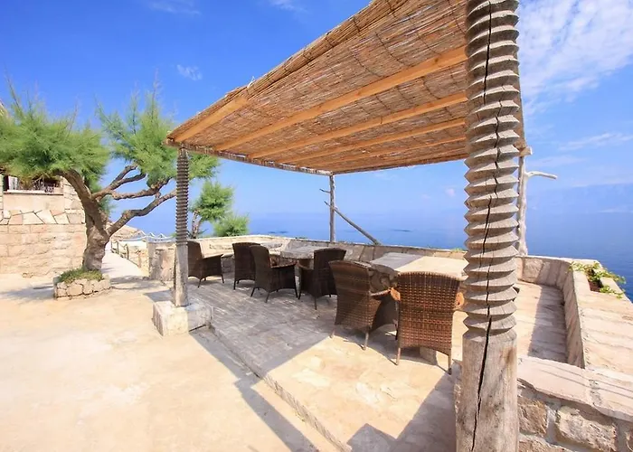 Robinson Merlot * Bogomolje