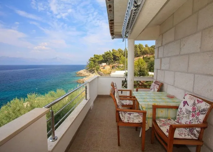 Robinson Merlot Appartement Bogomolje